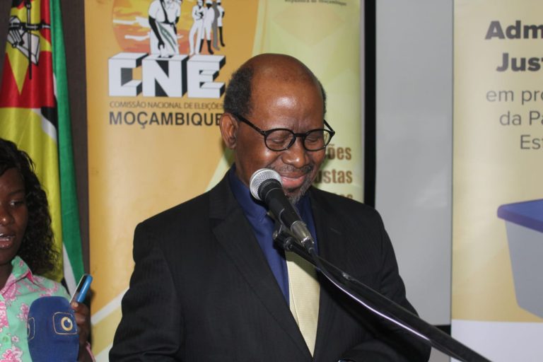 LUIS MONDLANE