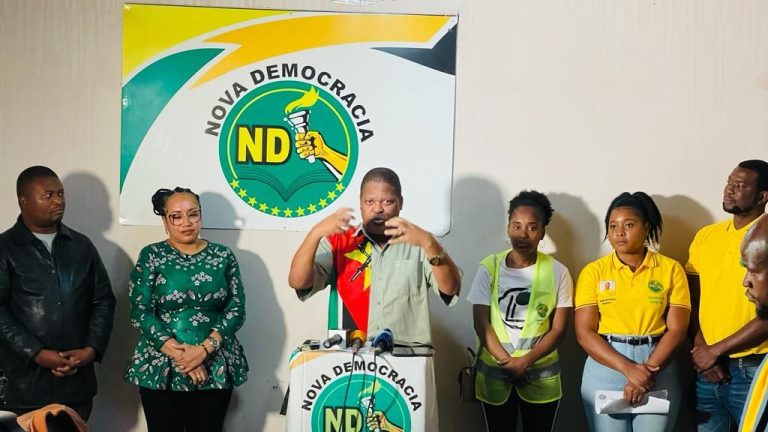 NOVA DEMOCRACIA