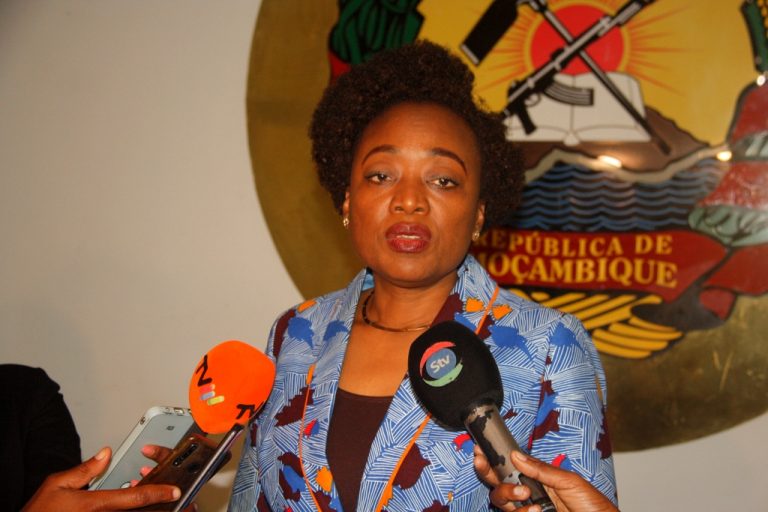 Directora nacional da administração local, Cândida Moiane. Foto de Santos Vilanculos