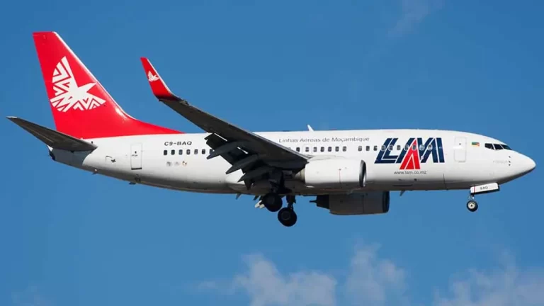 LAM-B767-200ER-C9-BAQ-©PlanespottersNet