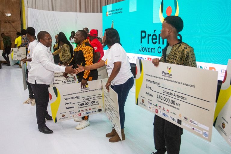NYUSI NA GALA Gala de Premiacao Jovens Criativo