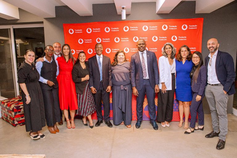 LANCAMENTODA FUNDACAO VODACOM