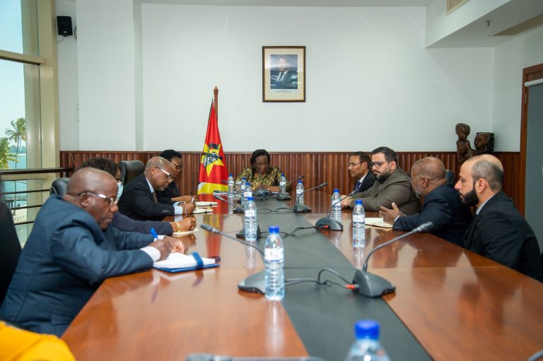 Conversações entre delegações de Moçambique e do Omã