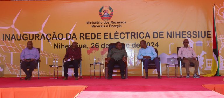 PR inaugura Rede Electrica de Nihesiue (1)