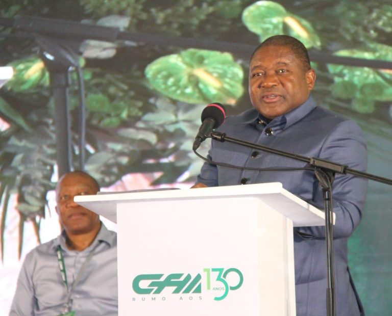 Presidente da República, Filipe Nyusi, na cerimónia de inauguração da duplicação e aumento da Linha Férrea de Ressano Garcia