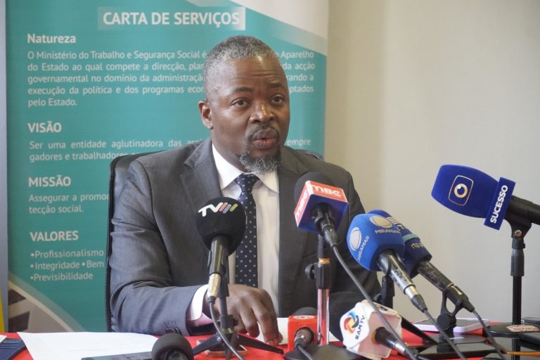 secretário permanente do Ministério de Trabalho e Segurança Social, Emídio Mavila,