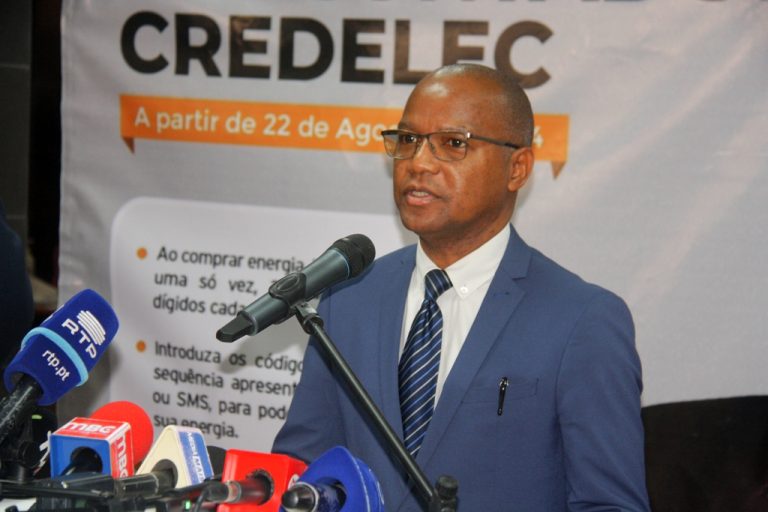 Administrador do pelouro de distribuicao comercial e informatico na EDM, Francisco Inroga. SV (3)