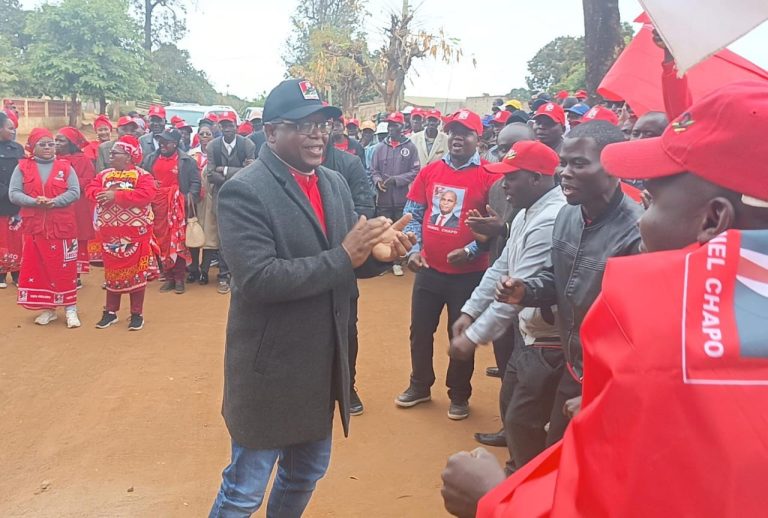 Primeiro secretário da Frelimo na província de Manica, Tomás Chitlango, está no distrito de Machaze