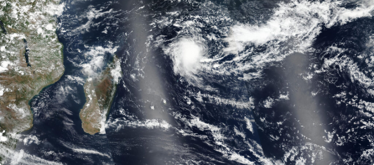 Ciclone “CHIDO” forma-se no Oceano Índico com potencial de atingir Canal de Moçambique