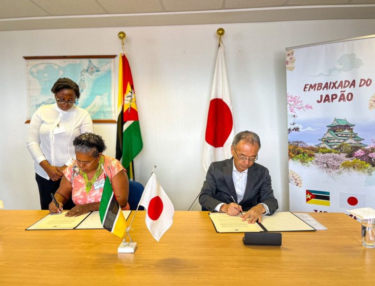 Assinatura do acordo entre Mocambique e Japao