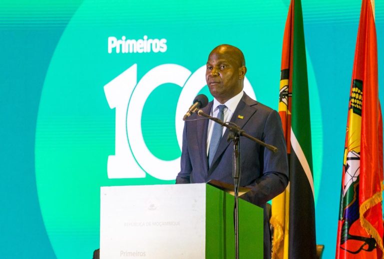 PR-dirige-cerimonia-de-balanco-dos-100-dias-de-Governo-11