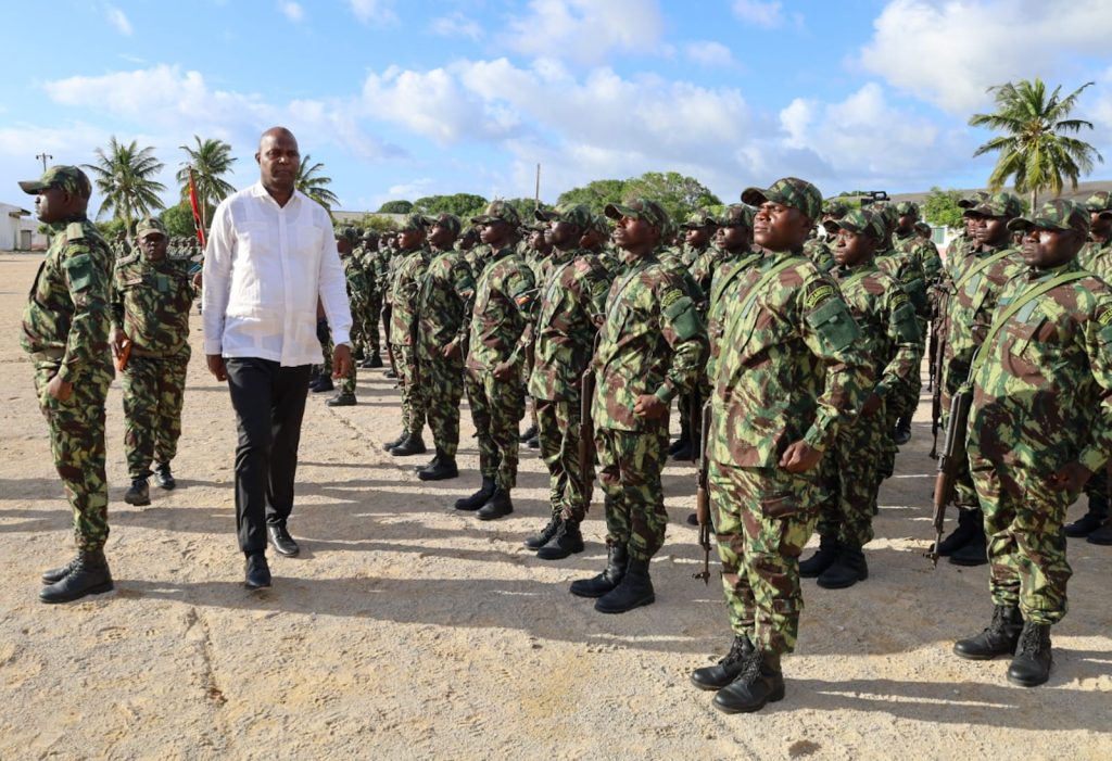 PR encerra curso de Forças Especiais das FADM (9)