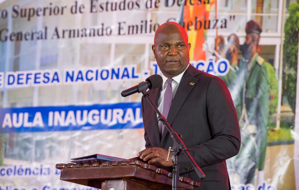 Presidente da República ministra aula inaugural do ano académico no Instituto Superior de Estudos de Defesa (ISEDEF) (1)
