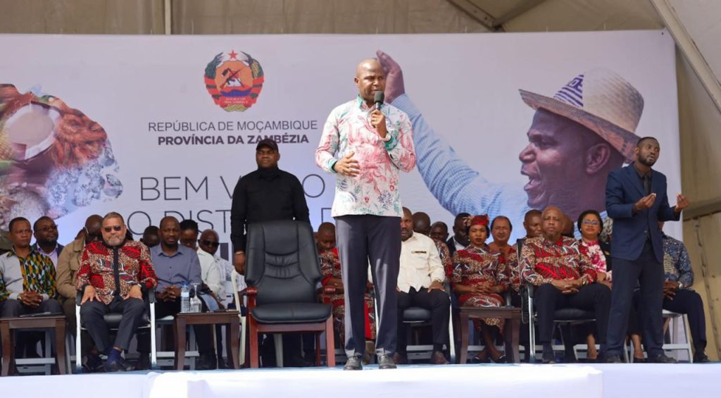 Presidente da República realiza comício popular em Quelimane (13)(1)