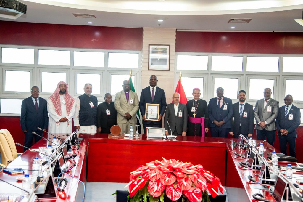 Presidente da República recebe em audiência representantes da iniciativa Moçambique Primeiro, do Conselho Cristão de Moçambique (6)(1)