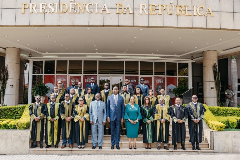 Presidente da República recebe saudação dirigida pelos membros do IPAJ, no âmbito da celebração do 31.º aniversário desta instituição pública (1)