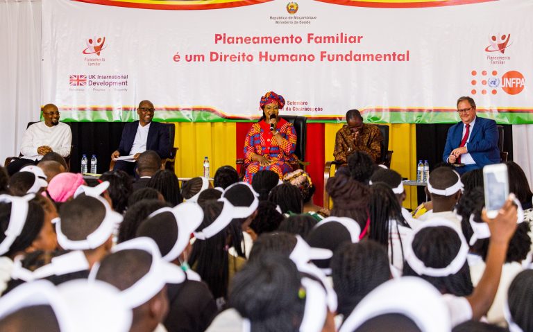 Primeira-Dama da República dirige a cerimónia central alusiva ao Dia Mundial da Contracepção (3)(1)