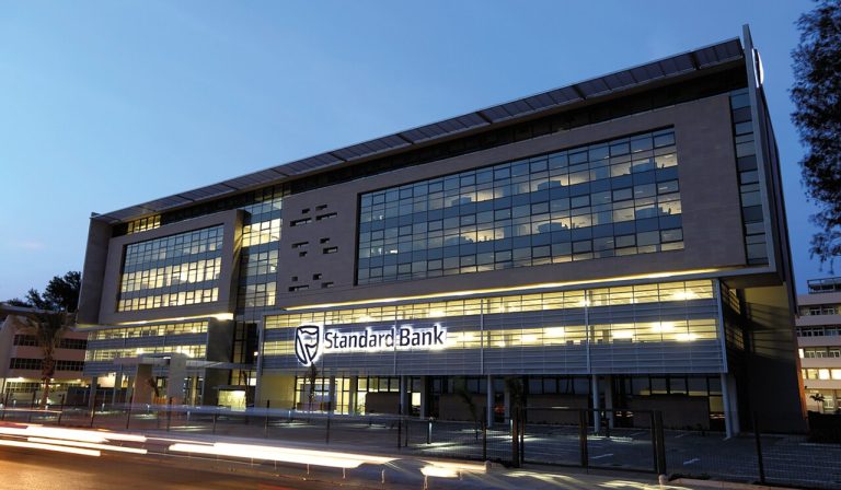 Standard-Bank-Mocambique_Site_Easy-Resize.com_