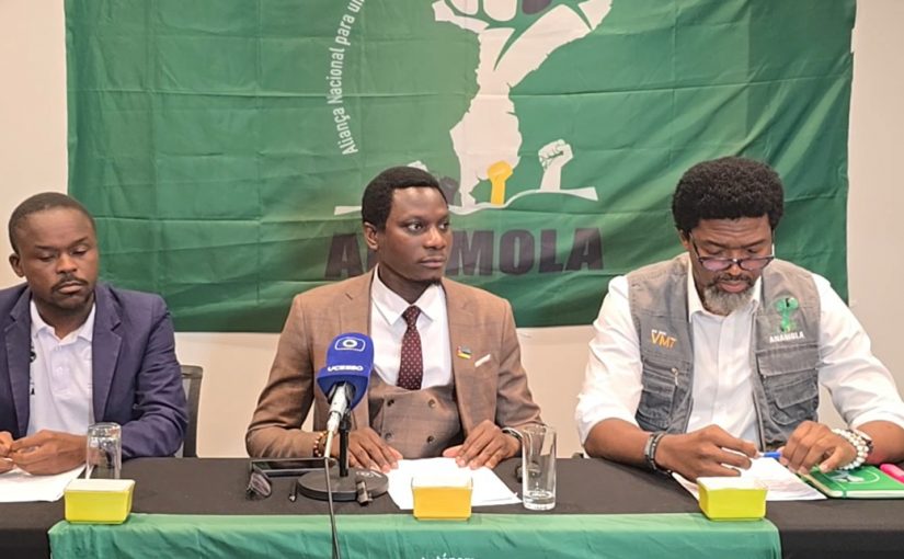 anamolap.fb_-825x510