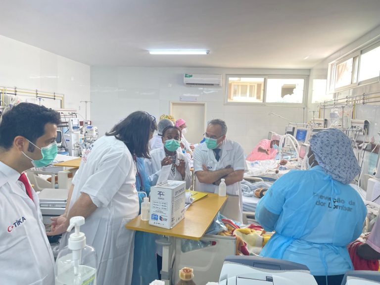 TIKA forma profissionais de saude