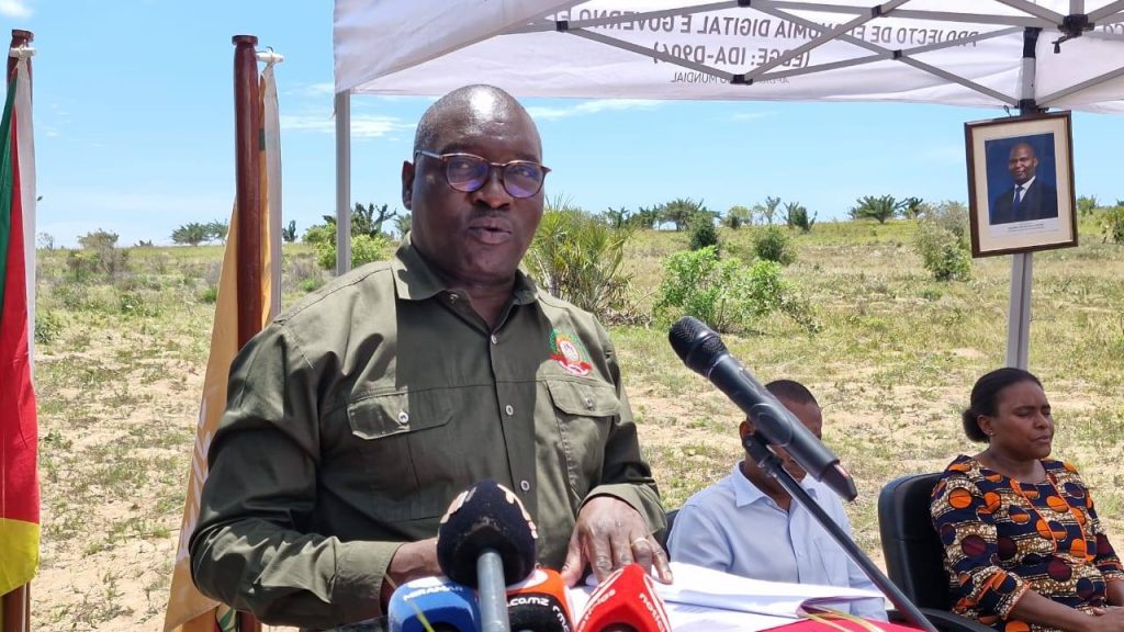 Mateus Saize na Construcao de Penitenciarias