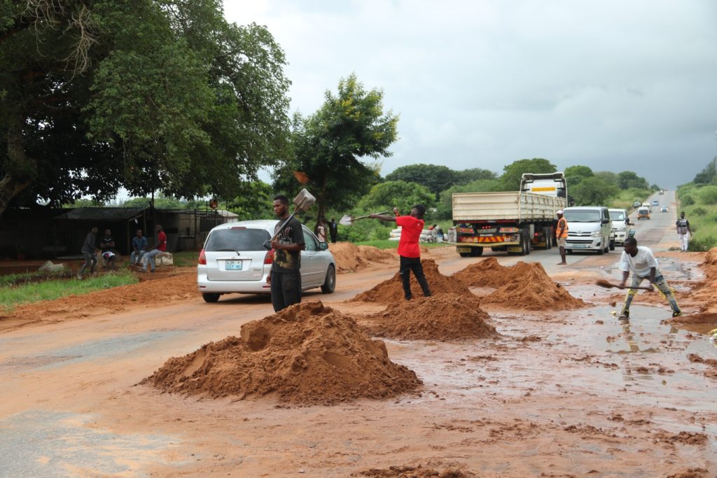 Erosão na Estrada Nacional N1