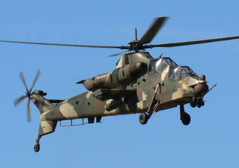 Rooivalk_in_flight_(cropped) (1)