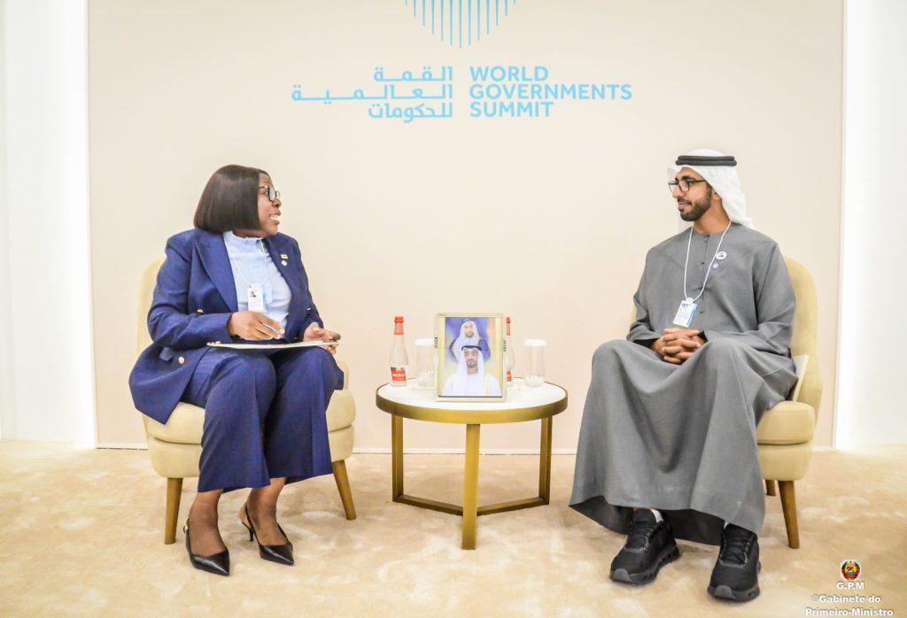 Primeira Ministra e ministro dos Emirados Arabes