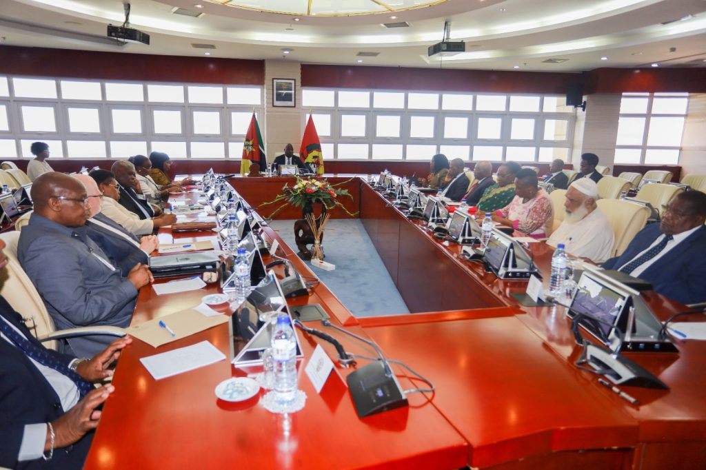 Presidente da República confere posse a membros do Conselho do Estado6(1)
