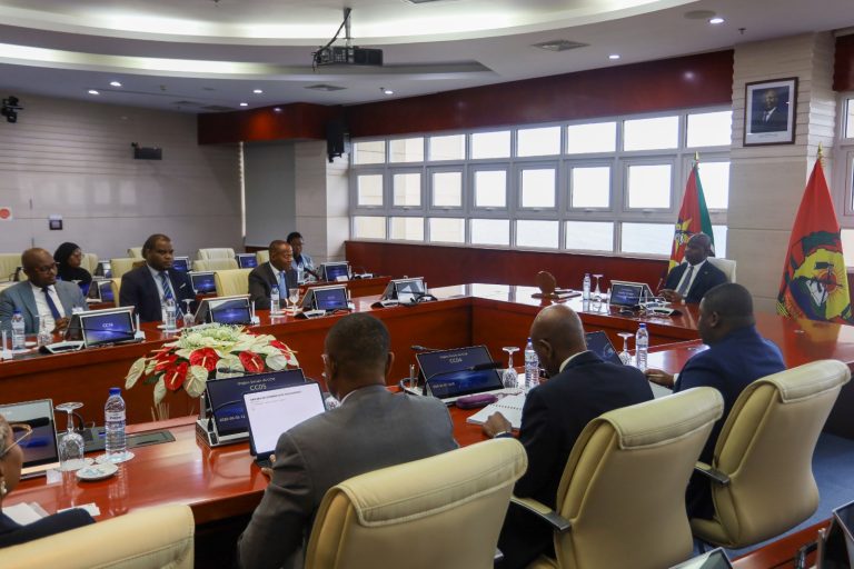 Presidente da República recebe em audiência delegação da Câmara de Comércio de Moçambique (CCM)5
