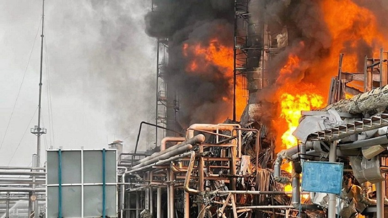 Screenshot 2026-03-24 at 18-46-08 Explosion of oil refinery furnace in southern Iran