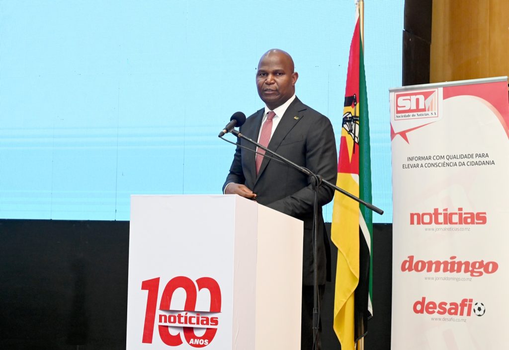 100 anos j. Noticias