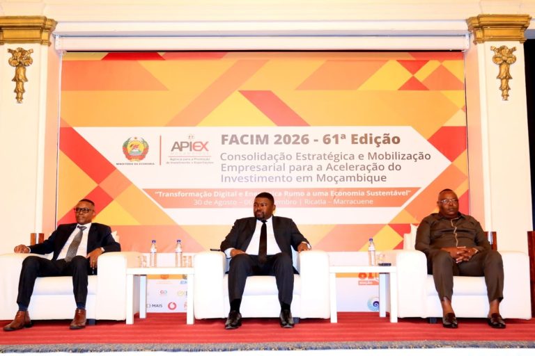 Basilio Muhate sobre FACIM 61