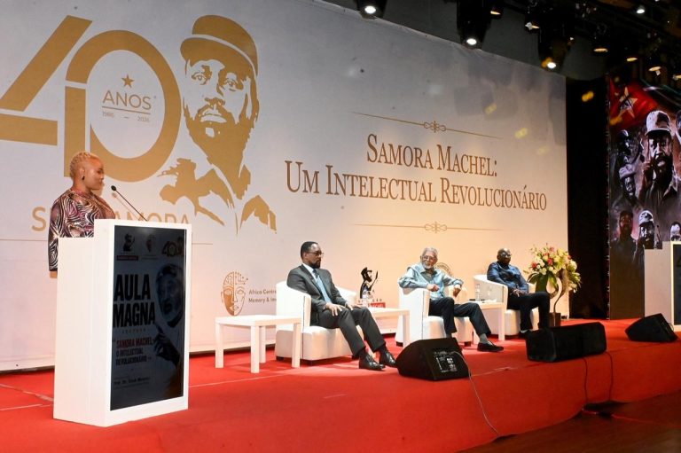 Celebrações do Dia da África e no lançamrnto, em Maputo, dos _40 anos sem Samora_9
